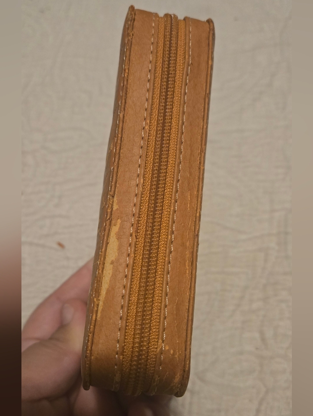 Vintage Duranno Vision Korean Study Bible Zip Wallet - Tan Checkerboard - Picture 3 of 10